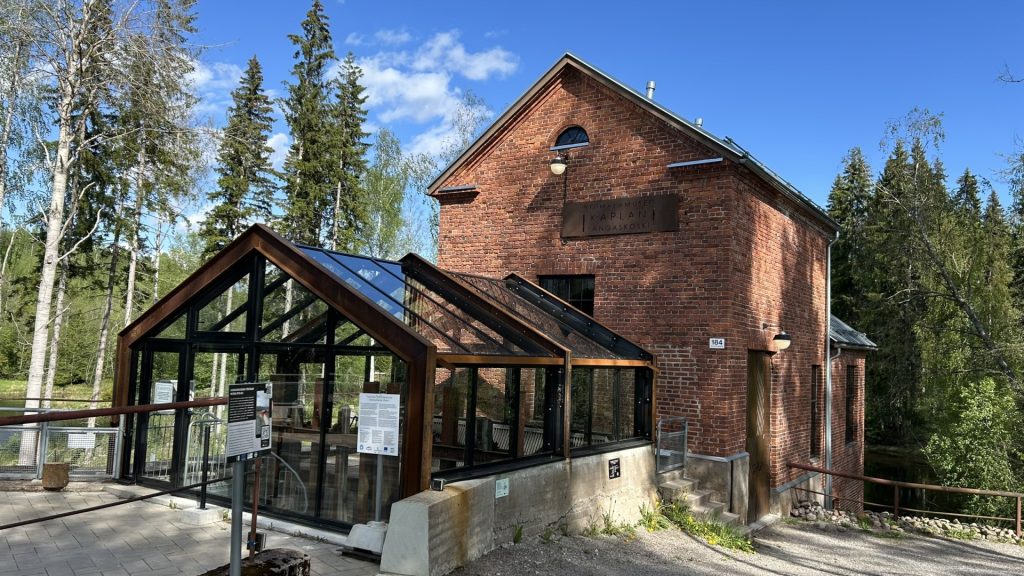 Kangaskosken museo entisessä voimalarakennuksessa